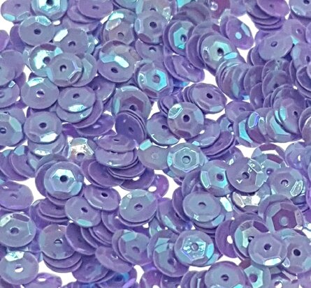 Pearlescent sequins 5mm purple