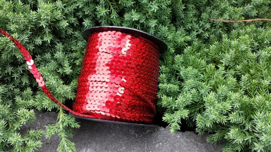 Laser sequin trim red 