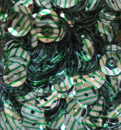 Sequins 8mm green on silver 